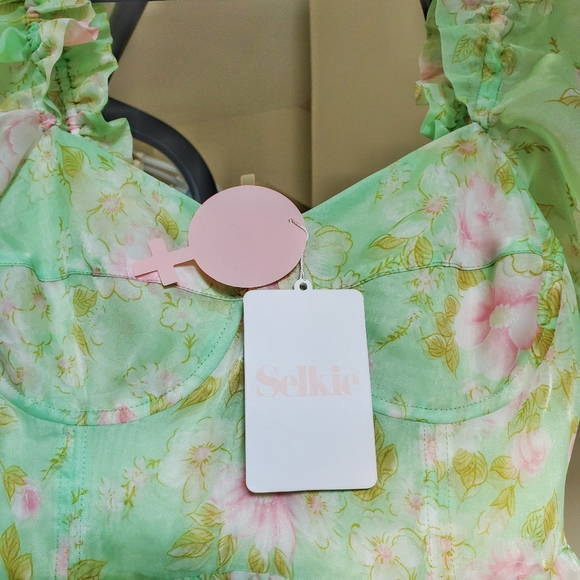 Selkie Ritz Dress - Picture 3 of 11